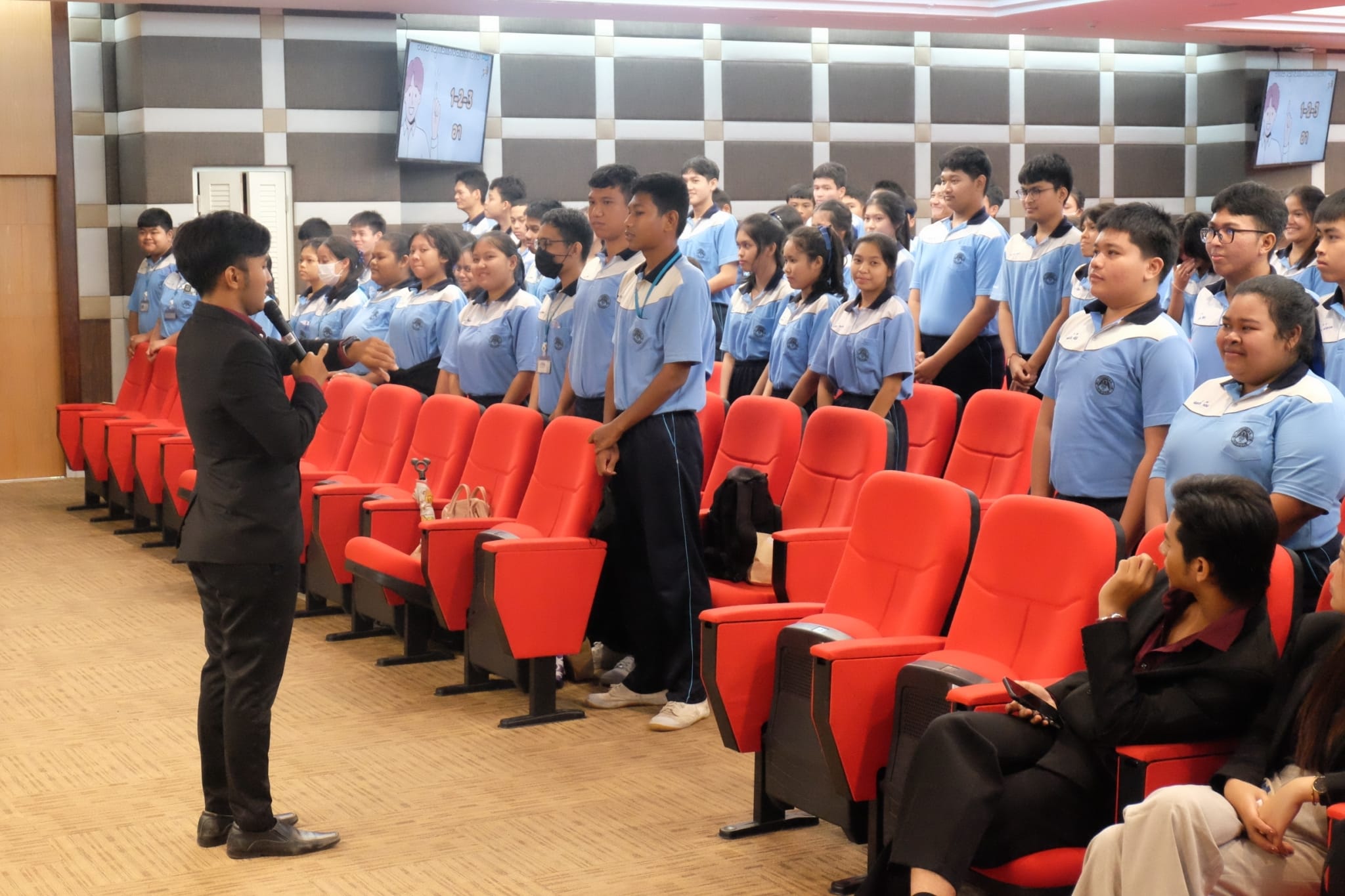 โครงการค่ายภาษาไทย “เสียง พื้นที่ ตัวตน : สร้างสรรค์พื้นที่ตัวตน By your voice”