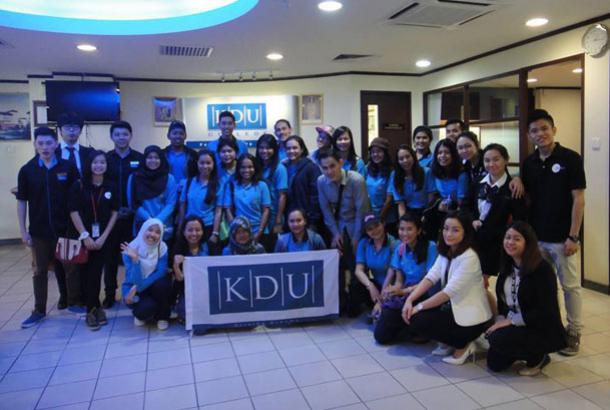นิสิตคณะศึกษาศาสตร์ เข้าร่วมโครงการ English Camp 2015