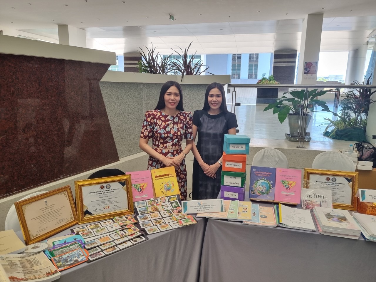 นิทรรศการ EDU TSU proud to be Educational Innovator  "พลิกโฉมคณะศึกษาศาสตร์ (EDU Transformation)