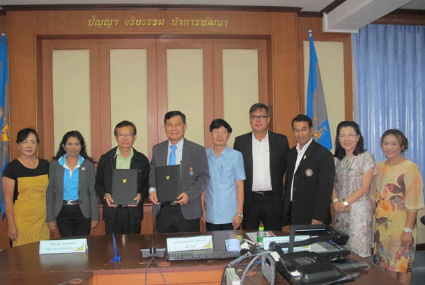 สำนักงานคณะกรรมการการศึกษา   ขั้นพื้นฐาน และ มหาวิทยาลัยทักษิณ ได้ร่วมตกลงทำ “บันทึกข้อตกลงความร่วมมือทางวิชาการ”