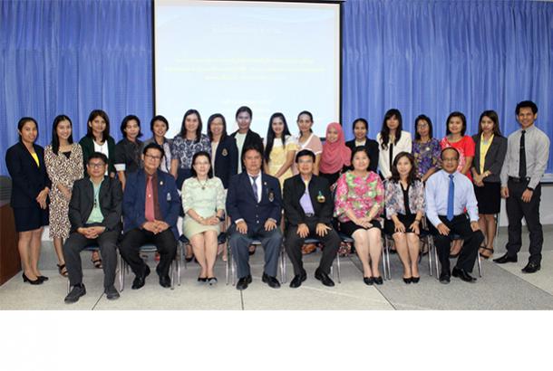 โครงการสัมมนาผู้บริหารและครูพี่เลี้ยงนิสิตปฏิบัติการสอนในสถานศึกษา สำหรับนิสิตหลักสูตรการศึกษามหาบัณฑิต สาขาวิชาการสอนวิทยาศาสตร์ คณิตศาสตร์ และคอมพิวเตอร์ ประจำปีการศึกษา 2559