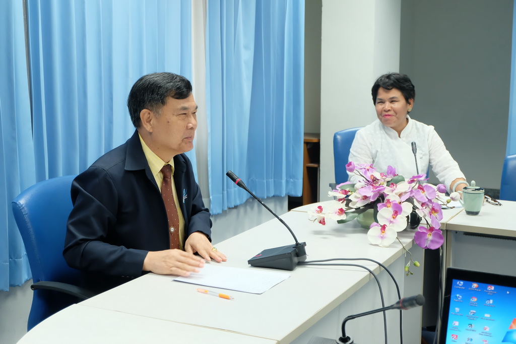 ประชุมผู้บริหารและประธานสาขาวิชาของคณะศึกษาศาสตร์