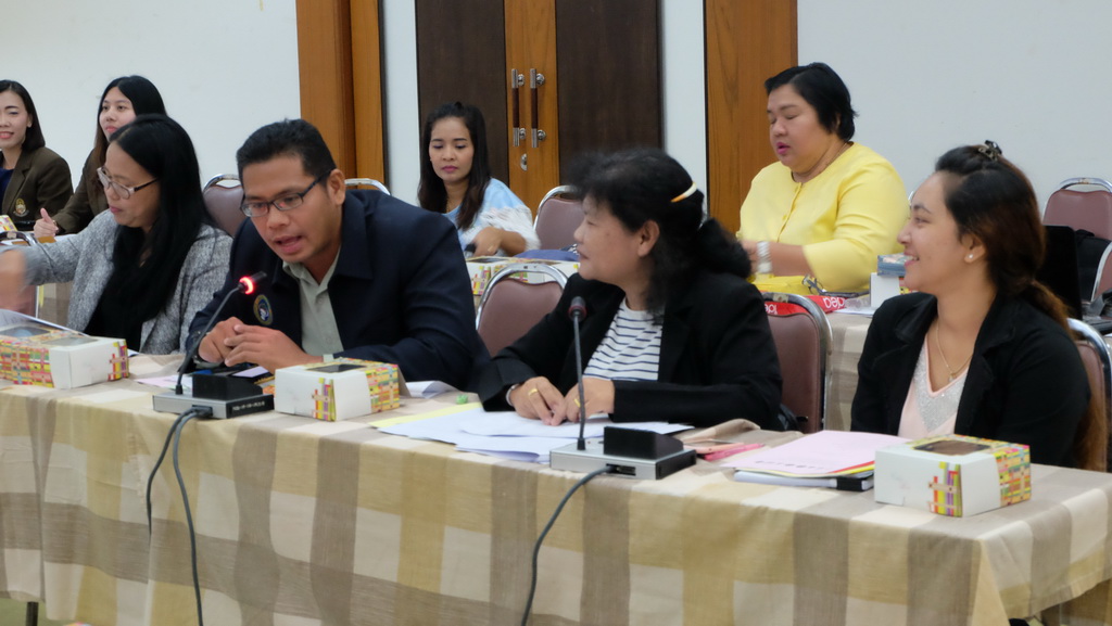 การประชุมพิจารณาแนวทางการพัฒนาครูในโครงการผลิตครูเพื่อพัฒนาท้องถิ่น