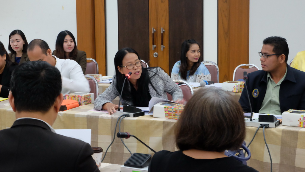 การประชุมพิจารณาแนวทางการพัฒนาครูในโครงการผลิตครูเพื่อพัฒนาท้องถิ่น