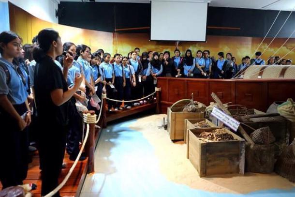 สโมสรนิสิตคณะศึกษาศาสตร์ จัดโครงการย้อนรอยประวัติศาสตร์ ตามรอยพระยุคลบาท เรียนรู้งานพระราชดำริ พระบาทสมเด็จพระปรมินทรมหาภูมิพลอดุลยเดช