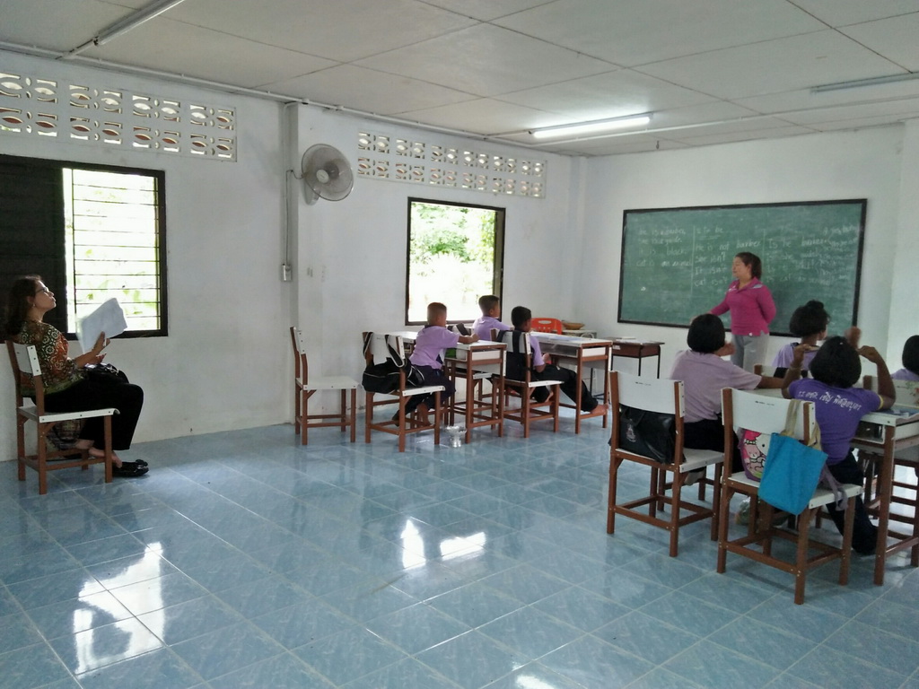 การนิเทศติดตามและประเมินผลการสอนของ “โครงการพัฒนาศักยภาพโรงเรียนในพระราชดำริและโรงเรียนขาดแคลนในเขตพื้นที่การศึกษา 4 จังหวัดภาคใต้”