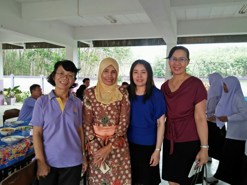 การนิเทศติดตามและประเมินผลการสอนของ “โครงการพัฒนาศักยภาพโรงเรียนในพระราชดำริและโรงเรียนขาดแคลนในเขตพื้นที่การศึกษา 4 จังหวัดภาคใต้”