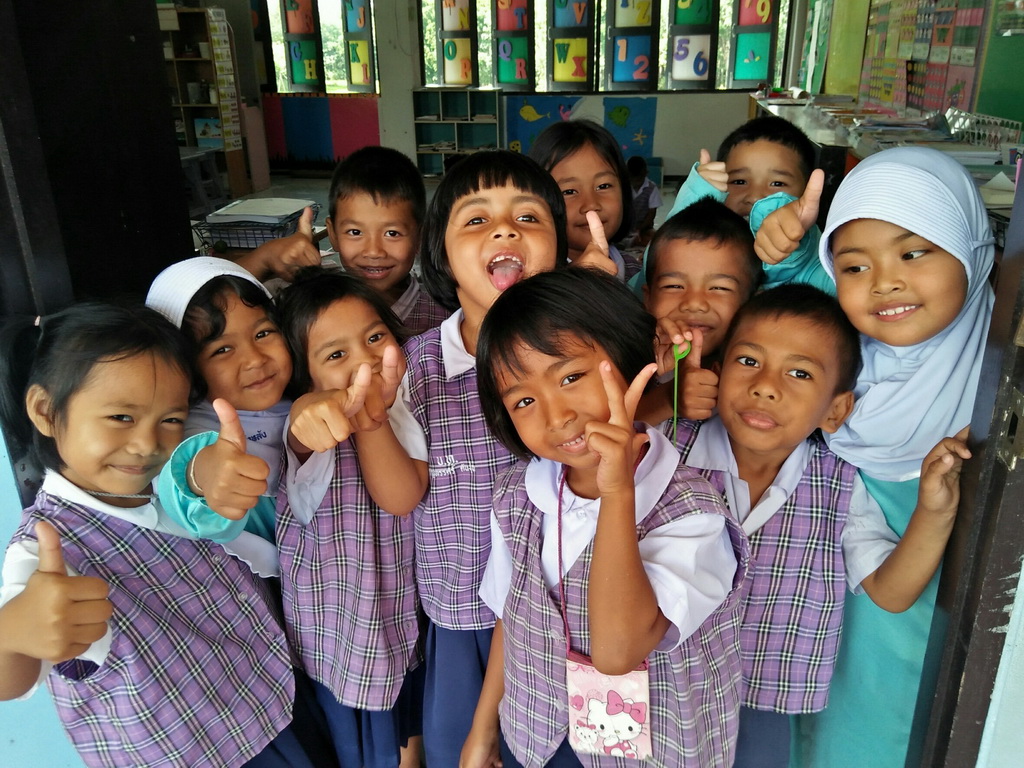 การนิเทศติดตามและประเมินผลการสอนของ “โครงการพัฒนาศักยภาพโรงเรียนในพระราชดำริและโรงเรียนขาดแคลนในเขตพื้นที่การศึกษา 4 จังหวัดภาคใต้”