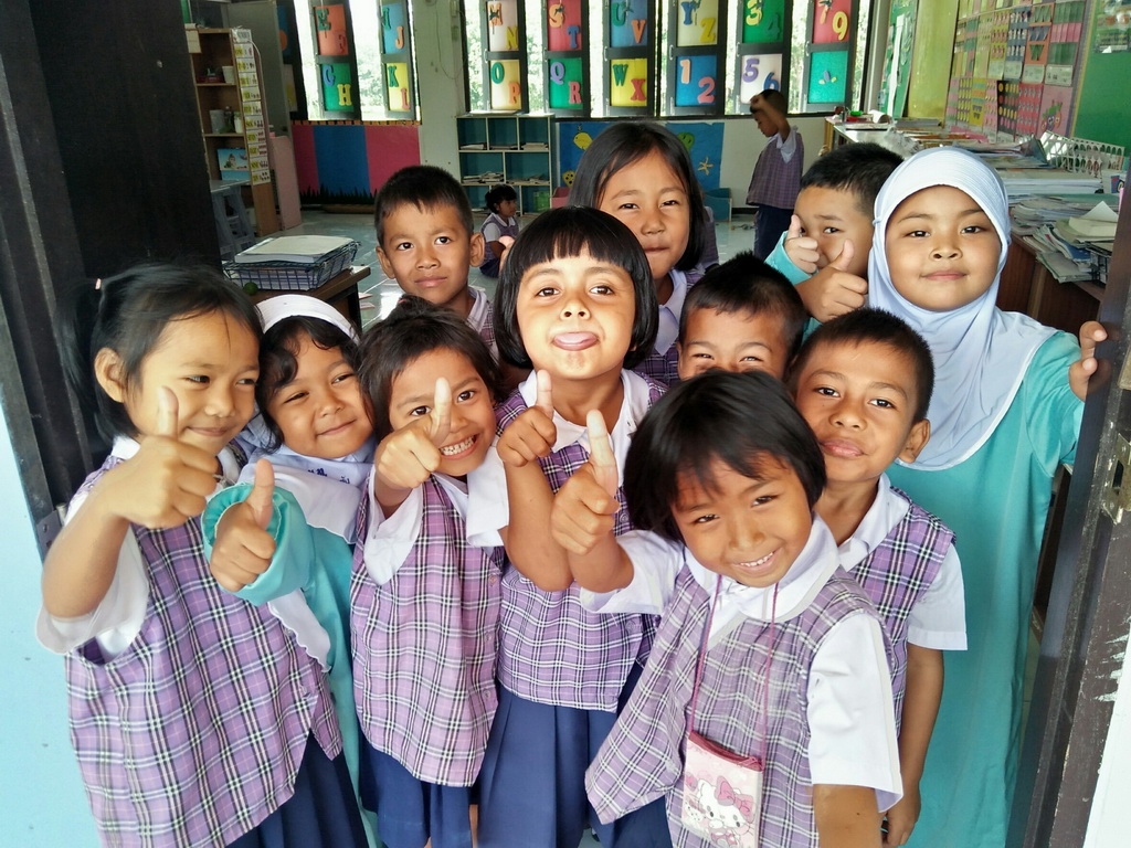 การนิเทศติดตามและประเมินผลการสอนของ “โครงการพัฒนาศักยภาพโรงเรียนในพระราชดำริและโรงเรียนขาดแคลนในเขตพื้นที่การศึกษา 4 จังหวัดภาคใต้”