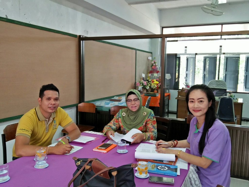 การนิเทศติดตามและประเมินผลการสอนของ “โครงการพัฒนาศักยภาพโรงเรียนในพระราชดำริและโรงเรียนขาดแคลนในเขตพื้นที่การศึกษา 4 จังหวัดภาคใต้”
