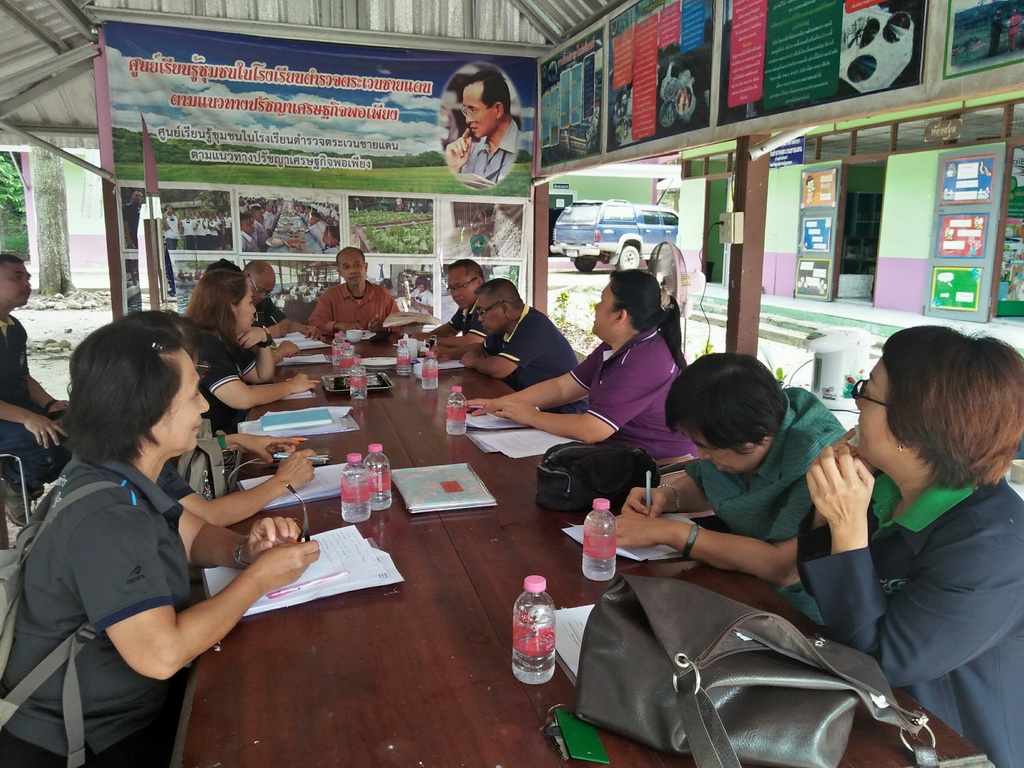 การนิเทศติดตามและประเมินผลการสอนของ “โครงการพัฒนาศักยภาพโรงเรียนในพระราชดำริและโรงเรียนขาดแคลนในเขตพื้นที่การศึกษา 4 จังหวัดภาคใต้”