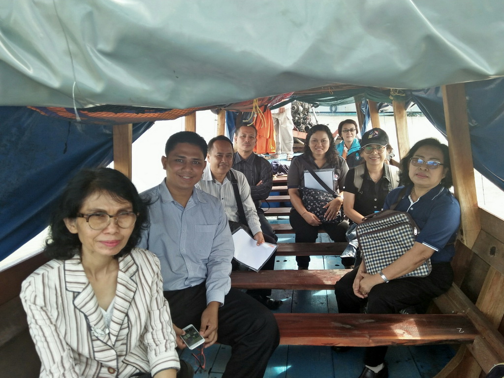 การนิเทศติดตามและประเมินผลการสอนของ “โครงการพัฒนาศักยภาพโรงเรียนในพระราชดำริและโรงเรียนขาดแคลนในเขตพื้นที่การศึกษา 4 จังหวัดภาคใต้”