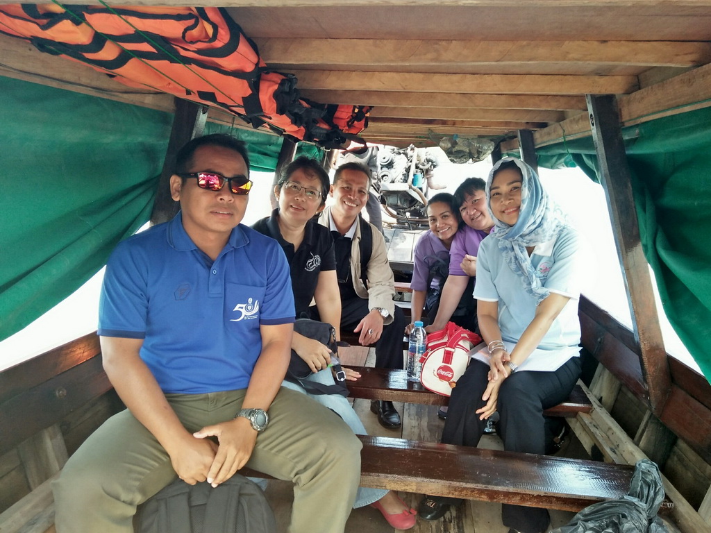 การนิเทศติดตามและประเมินผลการสอนของ “โครงการพัฒนาศักยภาพโรงเรียนในพระราชดำริและโรงเรียนขาดแคลนในเขตพื้นที่การศึกษา 4 จังหวัดภาคใต้”