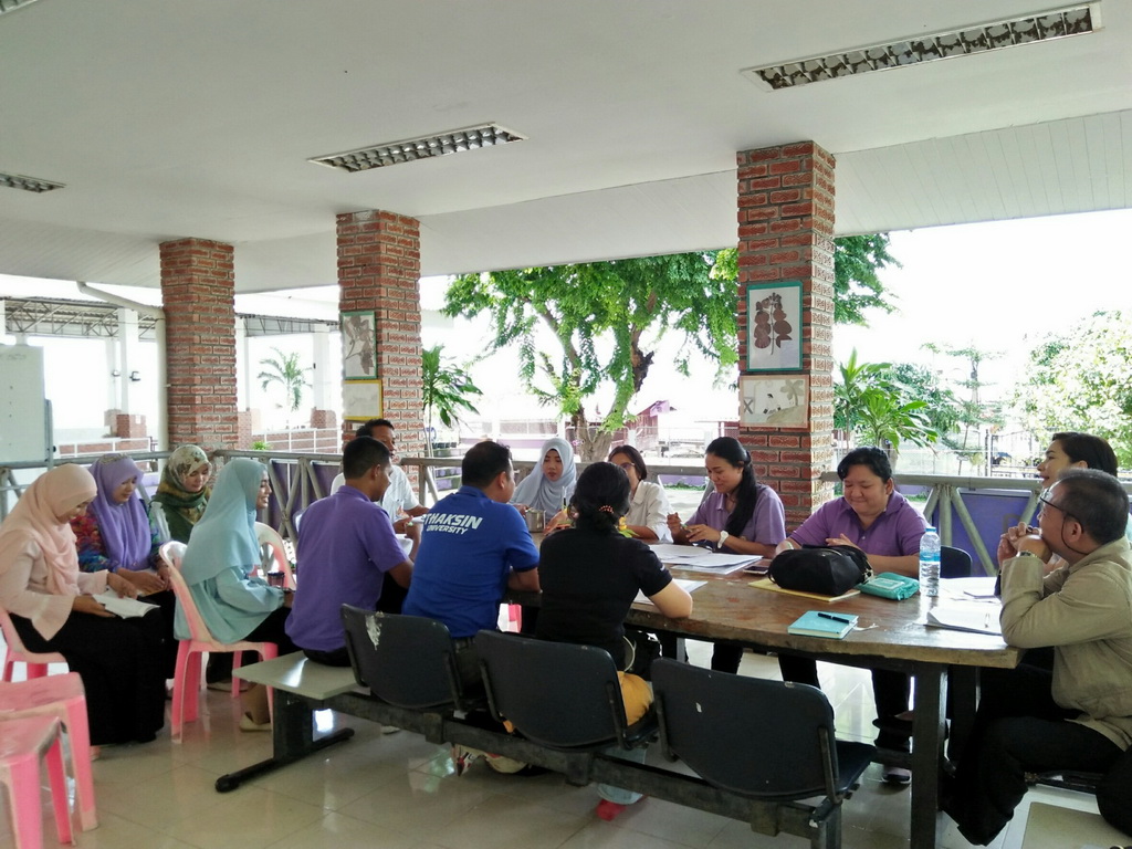 การนิเทศติดตามและประเมินผลการสอนของ “โครงการพัฒนาศักยภาพโรงเรียนในพระราชดำริและโรงเรียนขาดแคลนในเขตพื้นที่การศึกษา 4 จังหวัดภาคใต้”