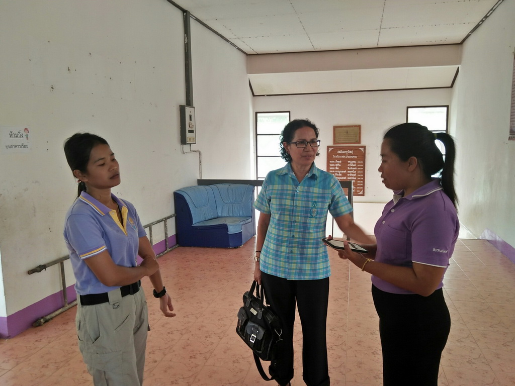 การนิเทศติดตามและประเมินผลการสอนของ “โครงการพัฒนาศักยภาพโรงเรียนในพระราชดำริและโรงเรียนขาดแคลนในเขตพื้นที่การศึกษา 4 จังหวัดภาคใต้”