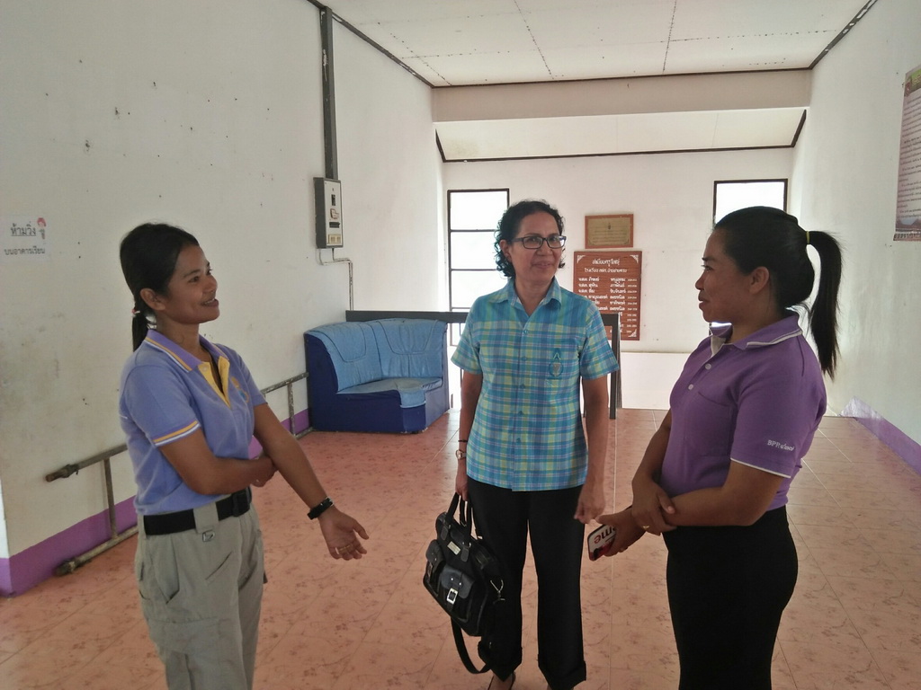 การนิเทศติดตามและประเมินผลการสอนของ “โครงการพัฒนาศักยภาพโรงเรียนในพระราชดำริและโรงเรียนขาดแคลนในเขตพื้นที่การศึกษา 4 จังหวัดภาคใต้”