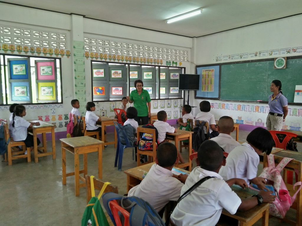 การนิเทศติดตามและประเมินผลการสอนของ “โครงการพัฒนาศักยภาพโรงเรียนในพระราชดำริและโรงเรียนขาดแคลนในเขตพื้นที่การศึกษา 4 จังหวัดภาคใต้”