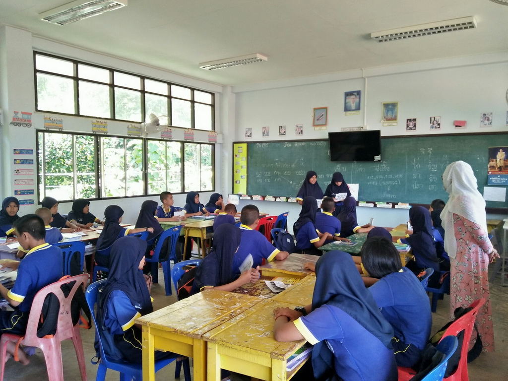 การนิเทศติดตามและประเมินผลการสอนของ “โครงการพัฒนาศักยภาพโรงเรียนในพระราชดำริและโรงเรียนขาดแคลนในเขตพื้นที่การศึกษา 4 จังหวัดภาคใต้”
