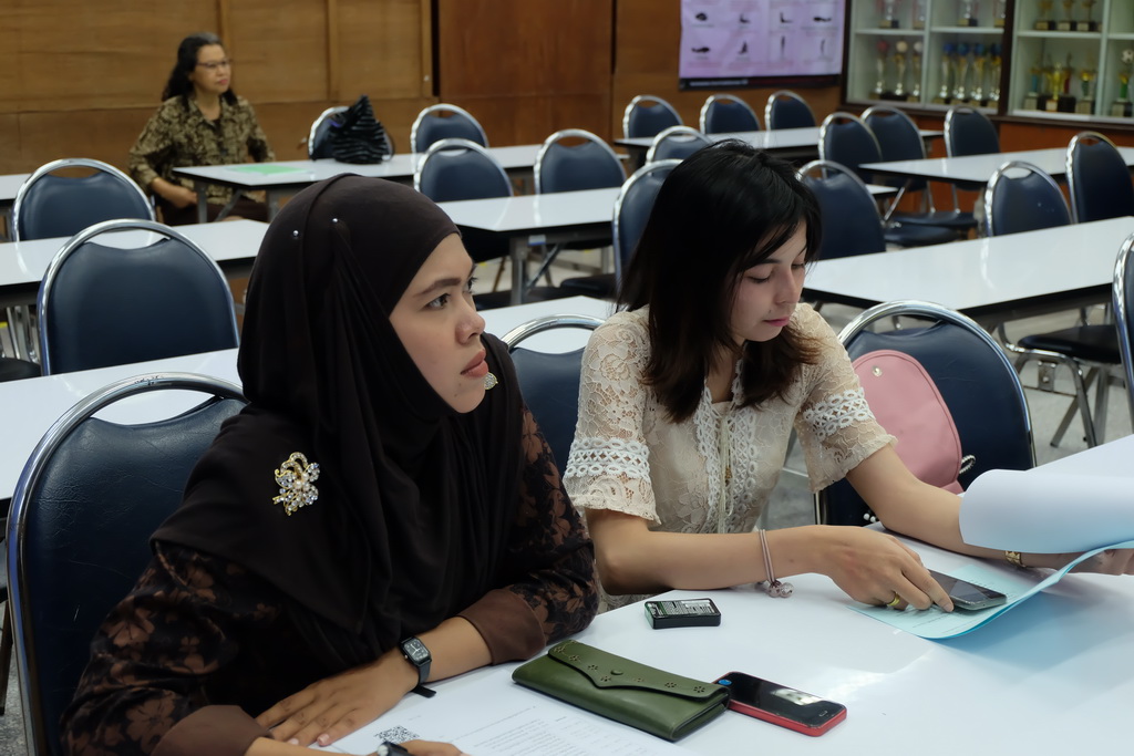 โครงการสัมมนานิสิตระหว่างปฏิบัติการสอนในสถานศึกษา ครั้งที่ 2 สำหรับนิสิตหลักสูตรประกาศนียบัตรบัณฑิต สาขาวิชา วิชาชีพครู (ภาคพิเศษ) ประจำภาคเรียนต้น ปีการศึกษา 2561