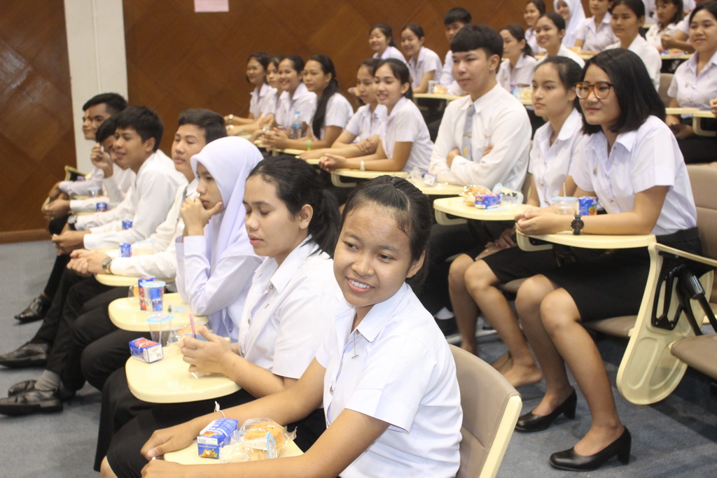 รายงานตัวและสอบสัมภาษณ์ผู้มีสิทธิ์สอบสัมภาษณ์เข้าร่วมโครงการผลิตครูเพื่อพัฒนาท้องถิ่น กรณีคัดเลือกนิสิตชั้นปีที่ 1-3 (รหัส 60-58)