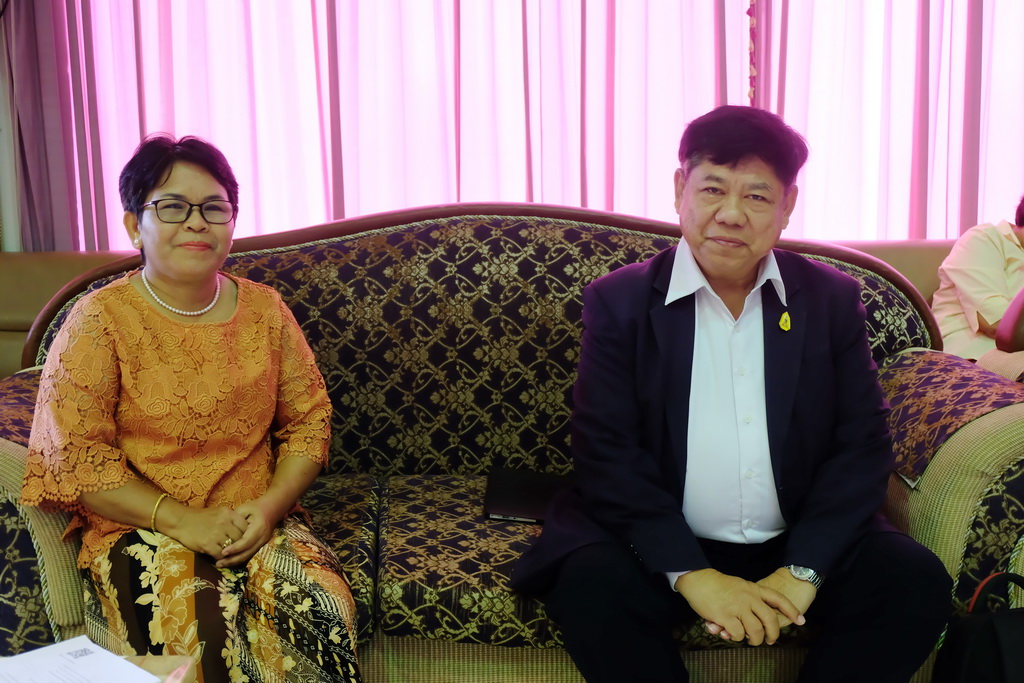 โครงการสัมมนานิสิตระหว่างปฏิบัติการสอนในสถานศึกษา สำหรับนิสิตหลักสูตรการศึกษาบัณฑิต (หลักสูตร 5 ปี)  และหลักสูตรการศึกษามหาบัณฑิต (สาขาวิชาการสอนวิทยาศาสตร์ คณิตศาสตร์ และคอมพิวเตอร์)   ประจำภาคเรียนต้น   ประจำปีการศึกษา  2561