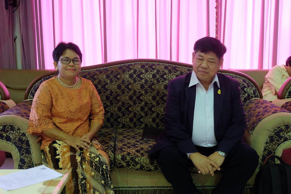 โครงการสัมมนานิสิตระหว่างปฏิบัติการสอนในสถานศึกษา สำหรับนิสิตหลักสูตรการศึกษาบัณฑิต (หลักสูตร 5 ปี)  และหลักสูตรการศึกษามหาบัณฑิต (สาขาวิชาการสอนวิทยาศาสตร์ คณิตศาสตร์ และคอมพิวเตอร์)   ประจำภาคเรียนต้น   ประจำปีการศึกษา  2561