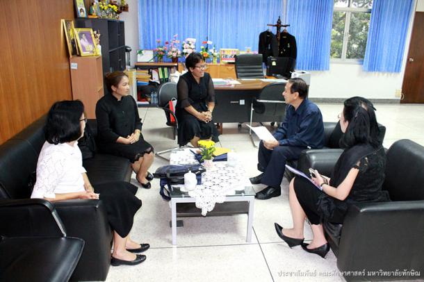 คณะศึกษาศาสตร์รับมอบเงินทุนการศึกษาเพื่อจัดสรรให้นิสิต