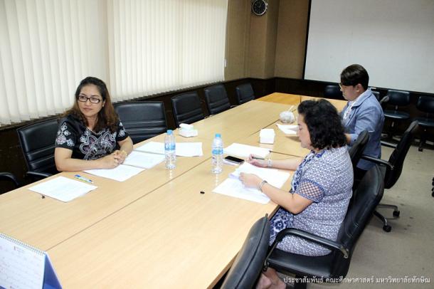 การสอบสัมภาษณ์เพื่อคัดเลือกนิสิตเข้าร่วมโครงการส่งเสริมและพัฒนาศักยภาพของนิสิตและบุคลากรกับสถาบันอุดมศึกษาในต่างประเทศ  ณ ประเทศเวียดนาม อินโดนีเซีย ฟิลิปปินส์ และมาเลเซีย "SEED 2017"