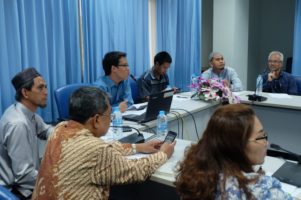 การประชุมเครือข่ายผู้บริหารโรงเรียนในโครงการพัฒนาต้นแบบการจัดการศึกษาท้องถิ่นพึ่งพาตนเองโดยใช้ตำบลเป็นฐานกิจกรรม : การประชุมเครือข่ายโรงเรียนในโครงการพัฒนาวิชาชีพครูด้วยนวัตกรรมการศึกษาชั้นเรียน (Lesson Study) และวิธีการแบบเปิด (Open Approach)