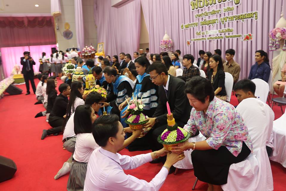 ผู้บริหาร คณาจารย์คณะศึกษาศาสตร์ ร่วมพิธีไหว้ครูประจำปีการศึกษา 2561 มหาวิทยาลัยทักษิณ