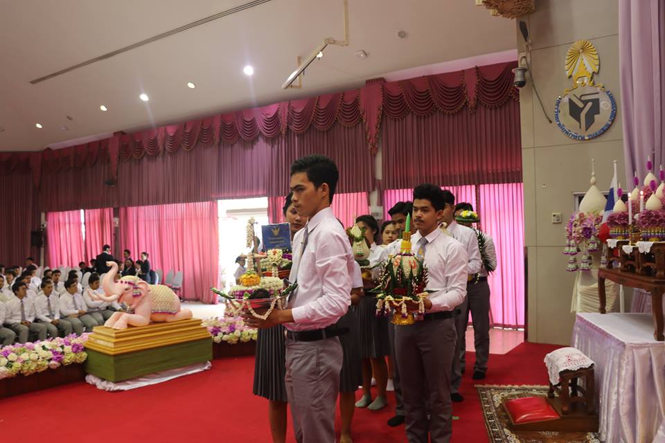 ผู้บริหาร คณาจารย์คณะศึกษาศาสตร์ ร่วมพิธีไหว้ครูประจำปีการศึกษา 2561 มหาวิทยาลัยทักษิณ