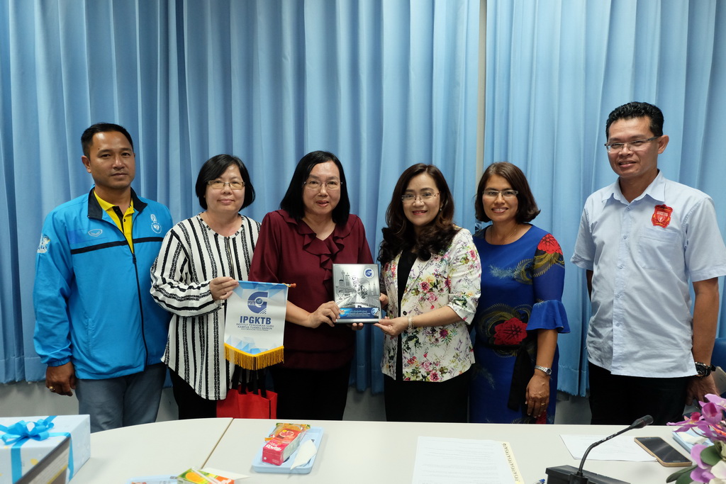 การศึกษาดูงานและแลกเปลี่ยนเรียนรู้ด้านการจัดการเรียนการสอนของคณะศึกษาศาสตร์