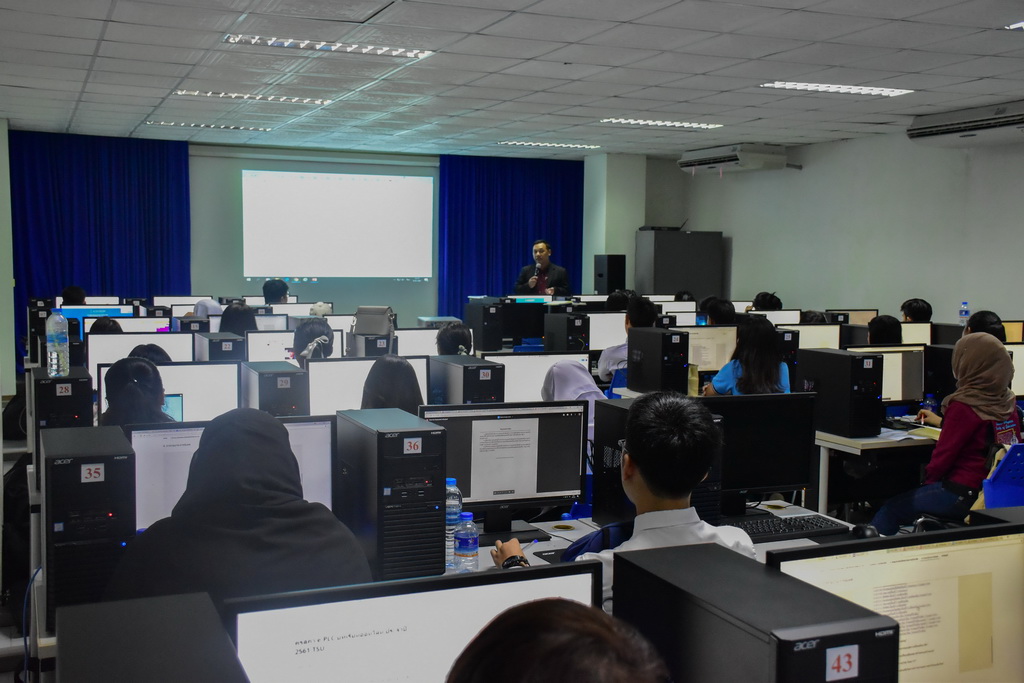 โครงการสร้างความเข้าใจการใช้งาน Google Classroom กับการจัดกิจกรรมเสริมสร้างกระบวนการชุมชนแห่งการเรียนรู้ทางวิชาชีพเพื่อการพัฒนาจรรยาบรรณวิชาชีพ  ผ่านระบบเทคโนโลยีสารสนเทศ  (Ethics in Professional Learning Community : e-PLC)