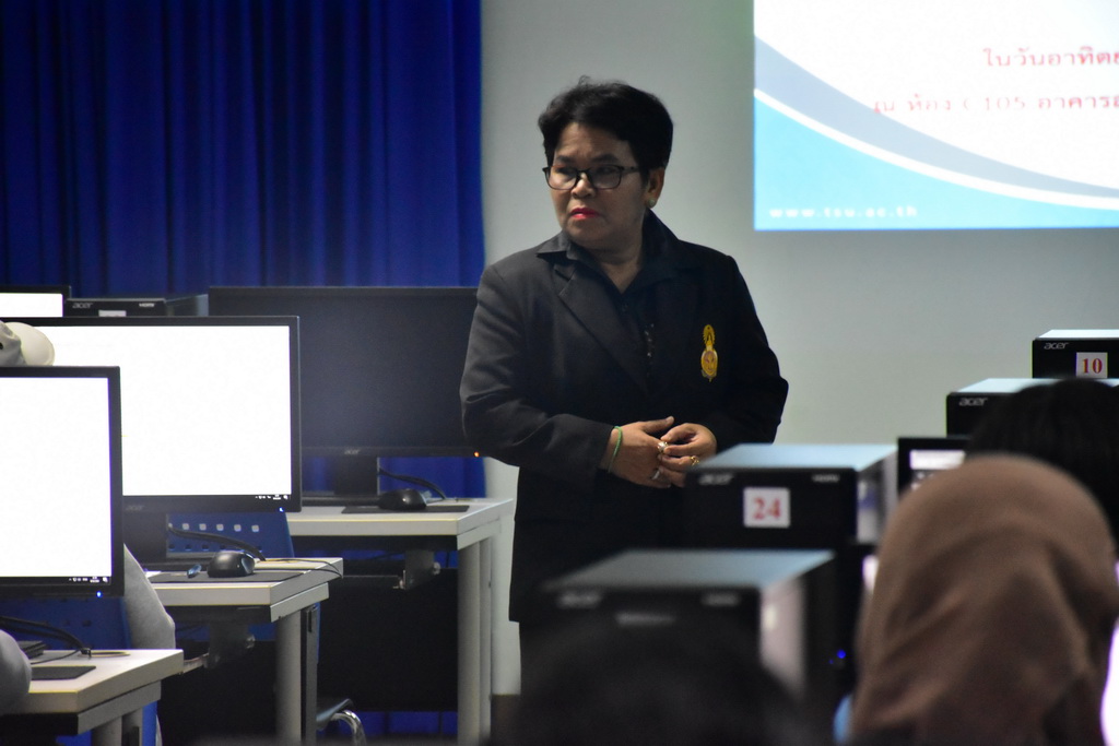 โครงการสร้างความเข้าใจการใช้งาน Google Classroom กับการจัดกิจกรรมเสริมสร้างกระบวนการชุมชนแห่งการเรียนรู้ทางวิชาชีพเพื่อการพัฒนาจรรยาบรรณวิชาชีพ  ผ่านระบบเทคโนโลยีสารสนเทศ  (Ethics in Professional Learning Community : e-PLC)