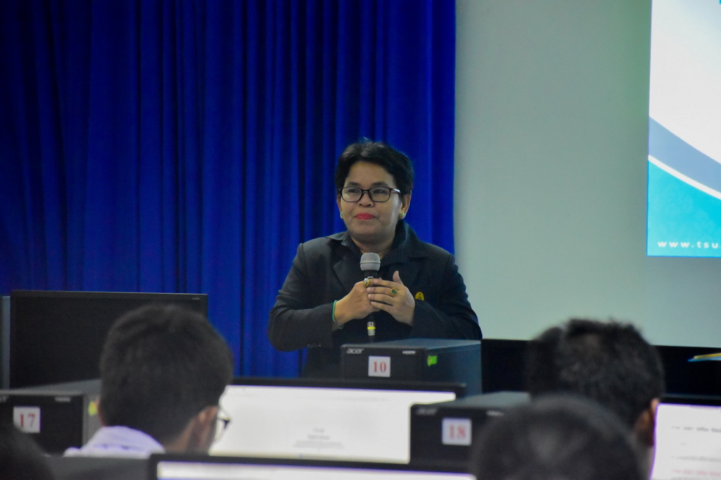 โครงการสร้างความเข้าใจการใช้งาน Google Classroom กับการจัดกิจกรรมเสริมสร้างกระบวนการชุมชนแห่งการเรียนรู้ทางวิชาชีพเพื่อการพัฒนาจรรยาบรรณวิชาชีพ  ผ่านระบบเทคโนโลยีสารสนเทศ  (Ethics in Professional Learning Community : e-PLC)