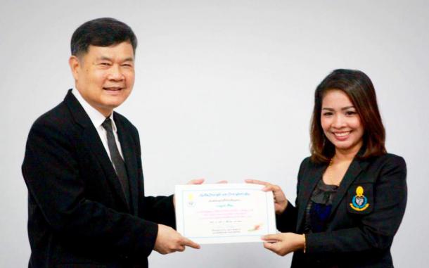 คณะศึกษาศาสตร์ ขอแสดงความยินดีกับนิสิตและบุคลากรของคณะที่ได้รับรางวัลวิทยานิพนธ์ดีเด่นประจำปี 2558
