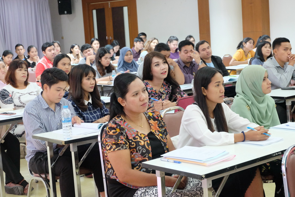 โครงการเตรียมความพร้อมและปฐมนิเทศนิสิตก่อนออกปฏิบัติการสอนในสถานศึกษา สำหรับนิสิตหลักสูตรประกาศนียบัตรบัณฑิต สาขาวิชาวิชาชีพครู ประจำปีการศึกษา 2561