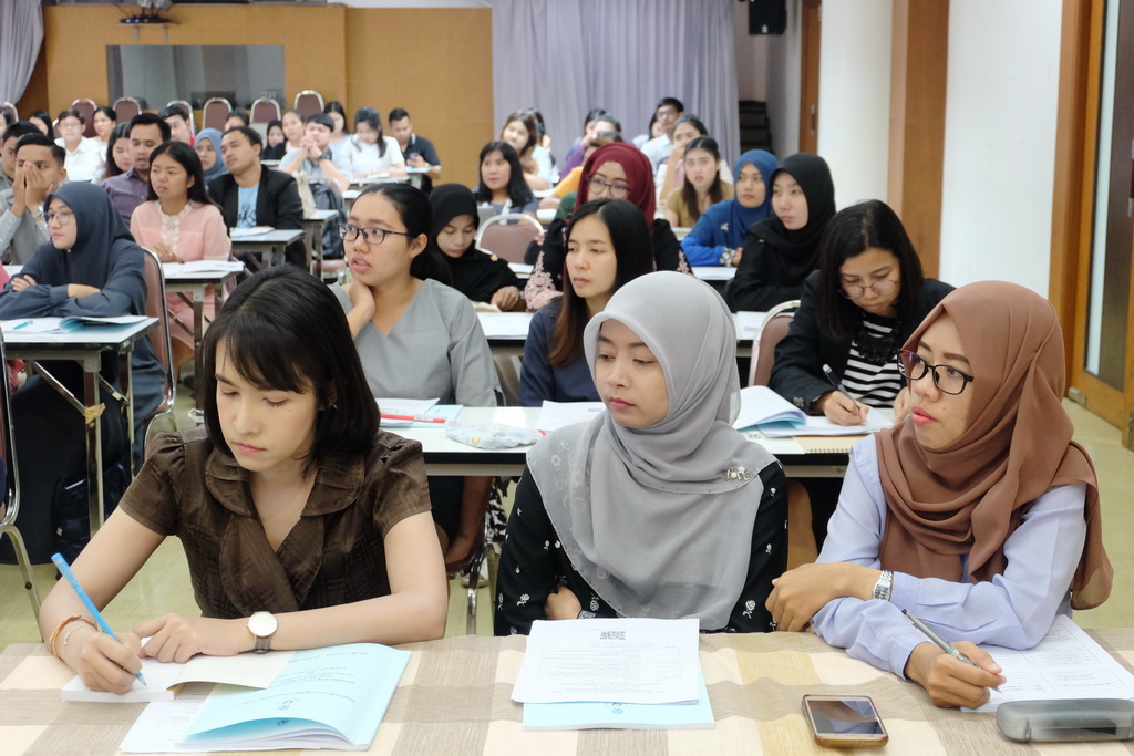 โครงการเตรียมความพร้อมและปฐมนิเทศนิสิตก่อนออกปฏิบัติการสอนในสถานศึกษา สำหรับนิสิตหลักสูตรประกาศนียบัตรบัณฑิต สาขาวิชาวิชาชีพครู ประจำปีการศึกษา 2561