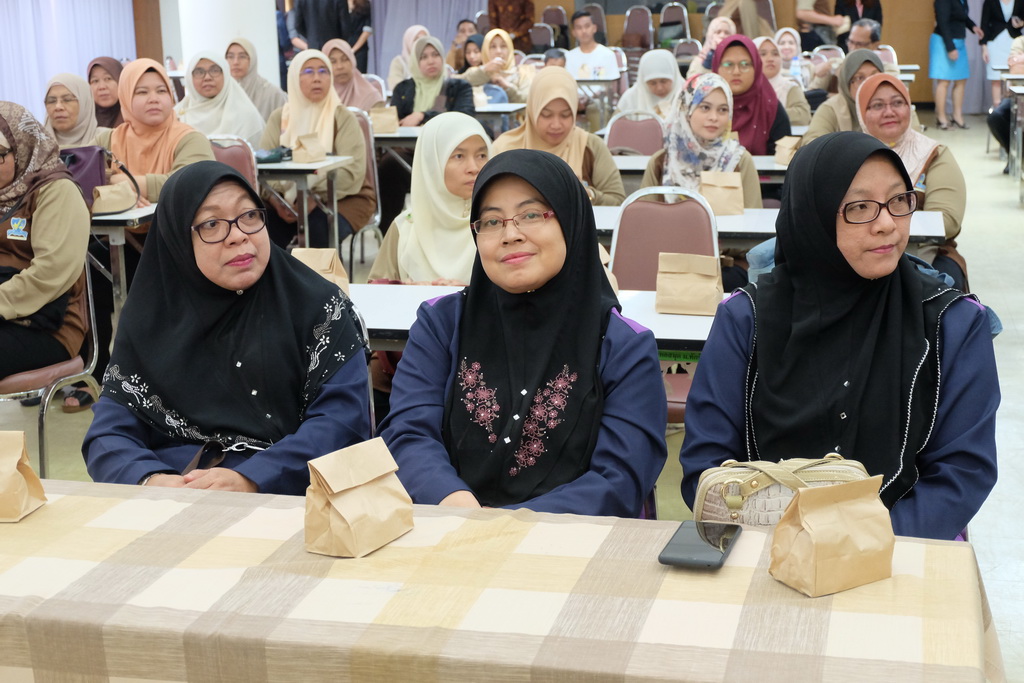 สาขาวิชาการบริหารการศึกษา คณะศึกษาศาสตร์ มหาวิทยาลัยทักษิณ ได้ให้การต้อนรับการมาศึกษาดูงานจาก โรงเรียน sultanah asma, kedah, ประเทศมาเลเซีย