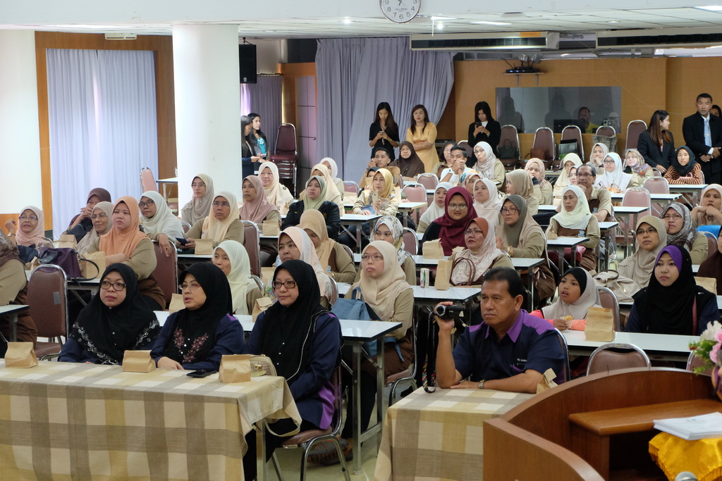 สาขาวิชาการบริหารการศึกษา คณะศึกษาศาสตร์ มหาวิทยาลัยทักษิณ ได้ให้การต้อนรับการมาศึกษาดูงานจาก โรงเรียน sultanah asma, kedah, ประเทศมาเลเซีย