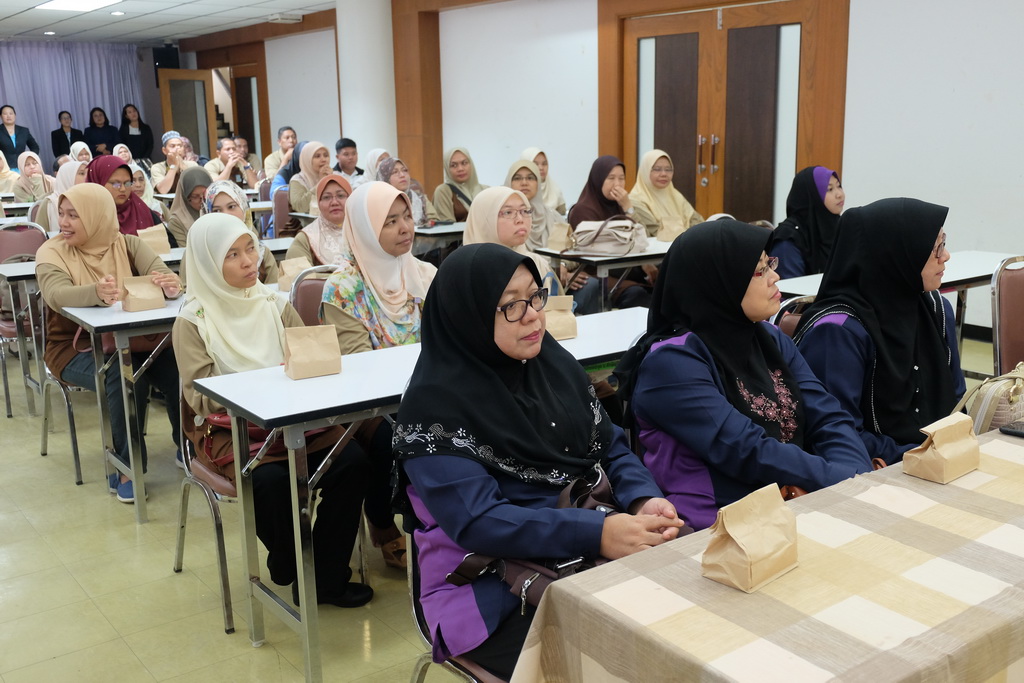 สาขาวิชาการบริหารการศึกษา คณะศึกษาศาสตร์ มหาวิทยาลัยทักษิณ ได้ให้การต้อนรับการมาศึกษาดูงานจาก โรงเรียน sultanah asma, kedah, ประเทศมาเลเซีย