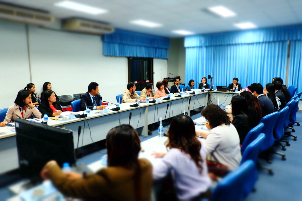ประชุมสรุปผลการดำเนินงานโครงการพัฒนาครูเพื่อพัฒนาท้องถิ่นระยะการเข้าสู่วิชาชีพ (Induction Period) รุ่นปี พ.ศ. 2559 และ รุ่นปีพ.ศ. 2560 ของสถาบันผลิตครู เครือข่ายภาคใต้ตอนล่าง