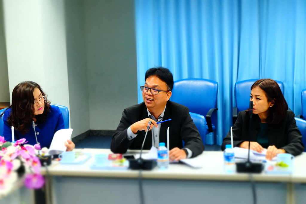 ประชุมสรุปผลการดำเนินงานโครงการพัฒนาครูเพื่อพัฒนาท้องถิ่นระยะการเข้าสู่วิชาชีพ (Induction Period) รุ่นปี พ.ศ. 2559 และ รุ่นปีพ.ศ. 2560 ของสถาบันผลิตครู เครือข่ายภาคใต้ตอนล่าง