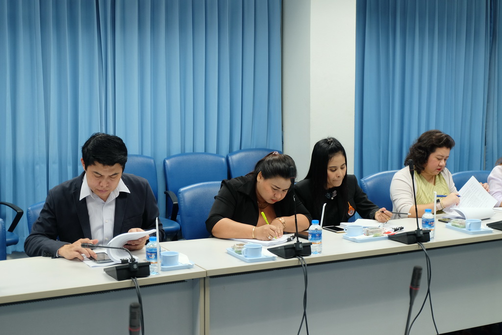 ประชุมสรุปผลการดำเนินงานโครงการพัฒนาครูเพื่อพัฒนาท้องถิ่นระยะการเข้าสู่วิชาชีพ (Induction Period) รุ่นปี พ.ศ. 2559 และ รุ่นปีพ.ศ. 2560 ของสถาบันผลิตครู เครือข่ายภาคใต้ตอนล่าง