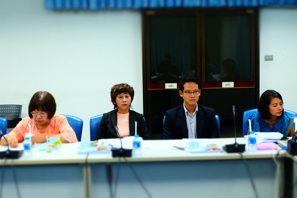 ประชุมสรุปผลการดำเนินงานโครงการพัฒนาครูเพื่อพัฒนาท้องถิ่นระยะการเข้าสู่วิชาชีพ (Induction Period) รุ่นปี พ.ศ. 2559 และ รุ่นปีพ.ศ. 2560 ของสถาบันผลิตครู เครือข่ายภาคใต้ตอนล่าง