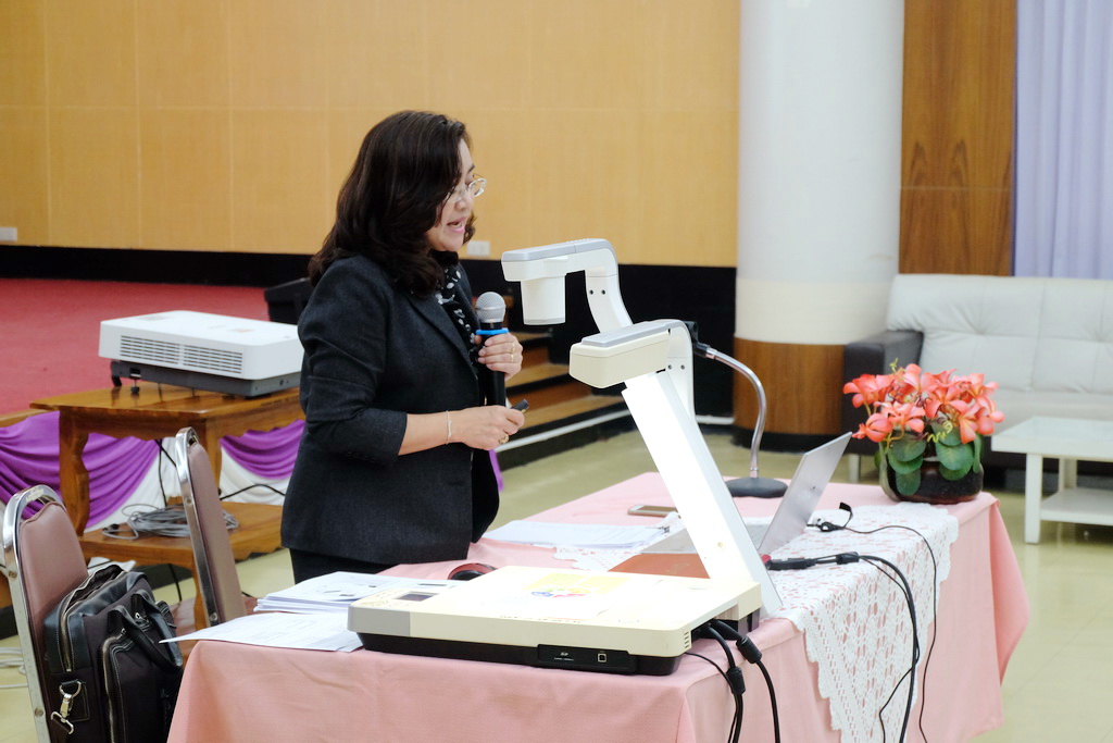 การประชุมเชิงปฏิบัติการเพื่อปรับปรุงหลักสูตรผลิตครู 4 ปี และกิจกรรมระดมสมองผู้มีส่วนได้ส่วนเสียและผู้ทรงคุณวุฒิ เพื่อวิพากษ์หลักสูตรในหมวดวิชาชีพครูและหมวดวิชาเอก