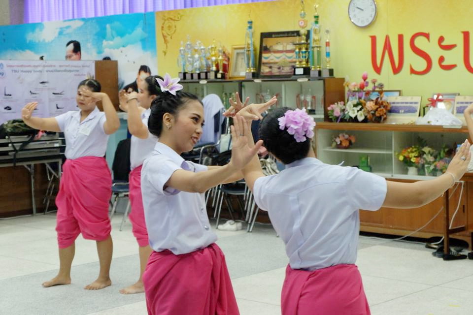 กิจกรรมการสอบรำนาฏศิลป์ ในรายวิชา 0332322 ดนตรีและนาฏศิลป์สำหรับครูปฐมวัย