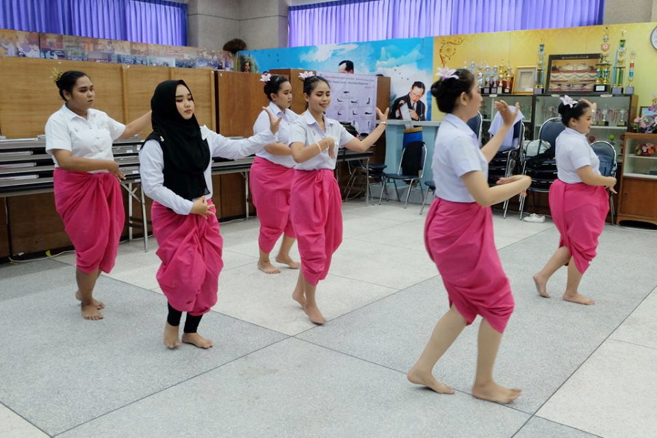 กิจกรรมการสอบรำนาฏศิลป์ ในรายวิชา 0332322 ดนตรีและนาฏศิลป์สำหรับครูปฐมวัย
