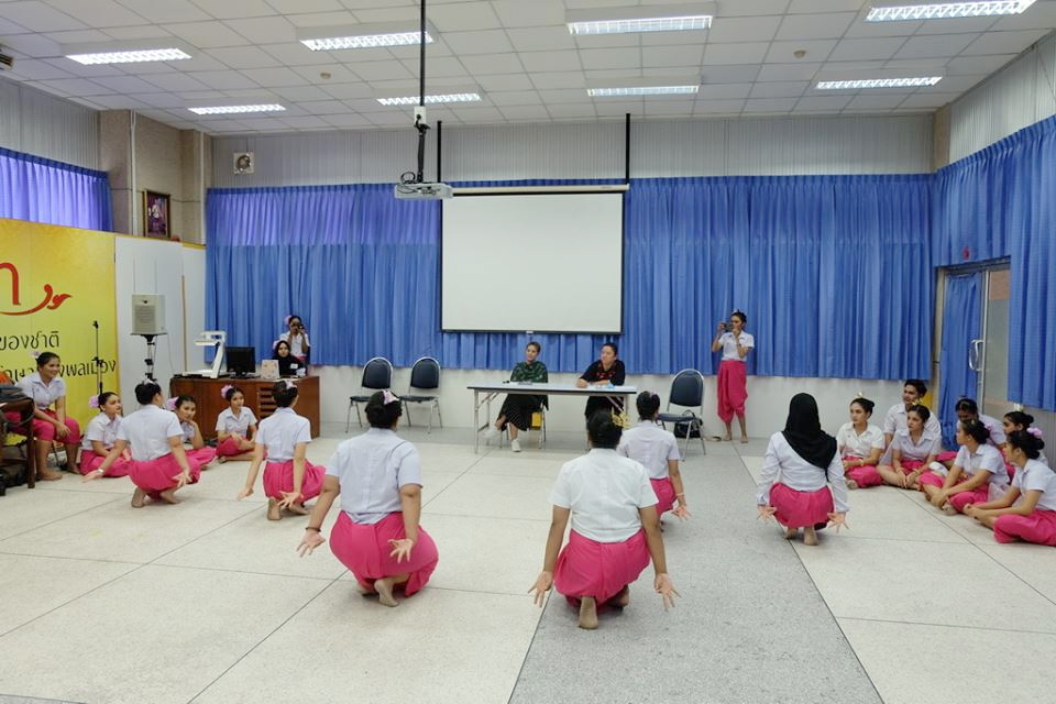 กิจกรรมการสอบรำนาฏศิลป์ ในรายวิชา 0332322 ดนตรีและนาฏศิลป์สำหรับครูปฐมวัย