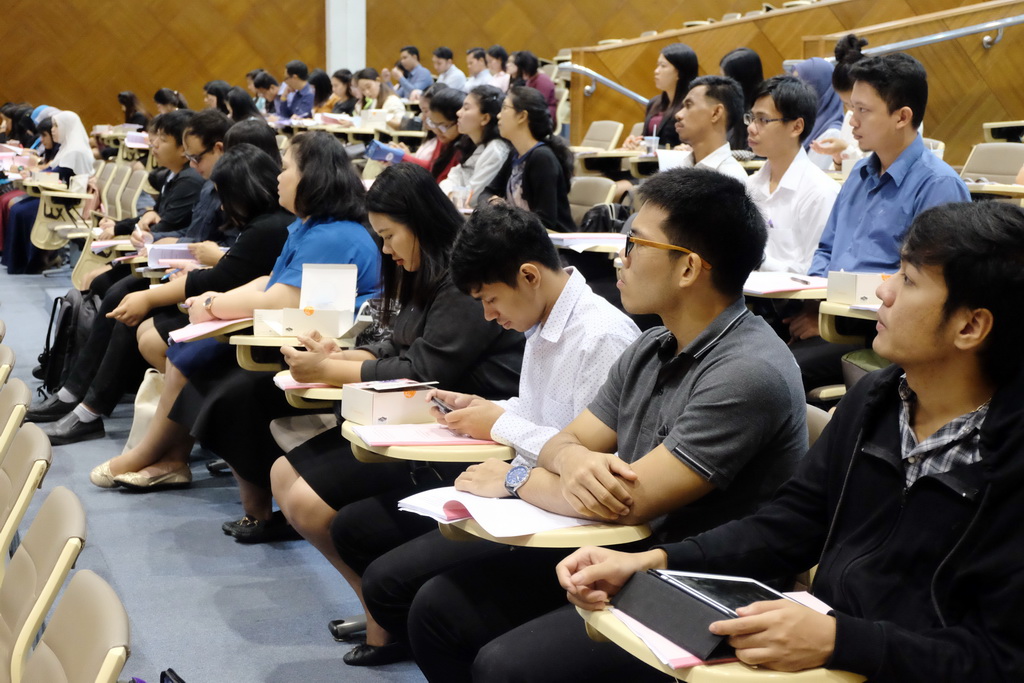 โครงการสัมมนาวิชาการ เรื่อง “การบูรณาการกระบวนทัศน์ทางปรัชญาการศึกษา แนวคิดและการวิพากษ์จิตวิทยา สังคมวิทยา และเศรษฐศาสตร์ ที่สำคัญต่อการพัฒนาคุณภาพการศึกษาอย่างยั่งยืน”